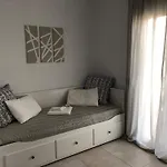 펜션 Town House - Ocean View 니키티